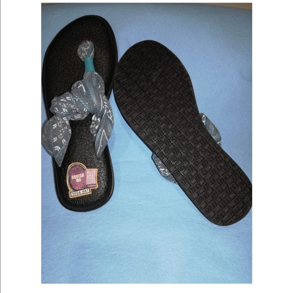 Sanuk Yogamat slip flip flops